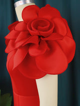 Rochie Enyta rosie cu croi mulat si flori 3D pe umeri