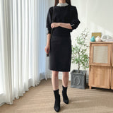 Bluza Ayana neagra accesorizata cu perle