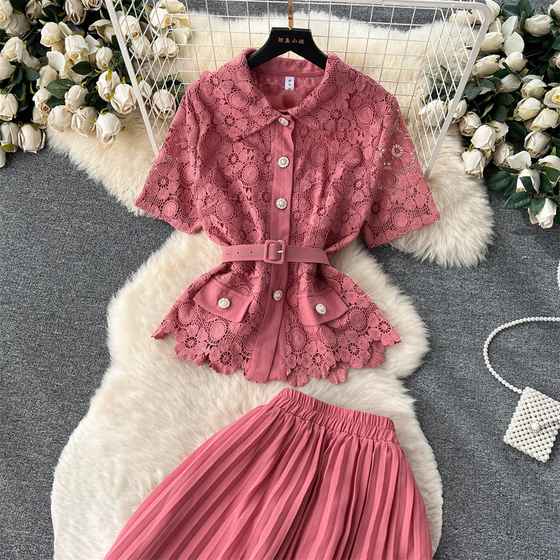 Set elegant Salem roz - compus din fusta plisata si top din dantela