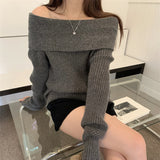 Bluza Yvette din tricot cu decolteu barcuta cu umeri goi