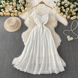Rochie Finna cu broderie si nasturi perla