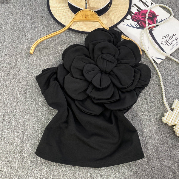 Top Cosima negru cu umar gol si floare tridimensionala