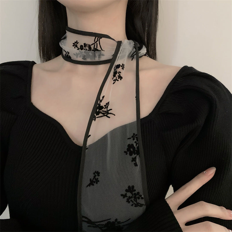 Panglica din organza cu detalii florale din catifea