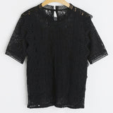 Bluza Amina neagra din dantela brodata