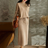 Compleu Allania din tricot compus din pulover si fusta