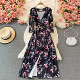 Rochie Kaia neagra petrecuta cu imprimeu floral