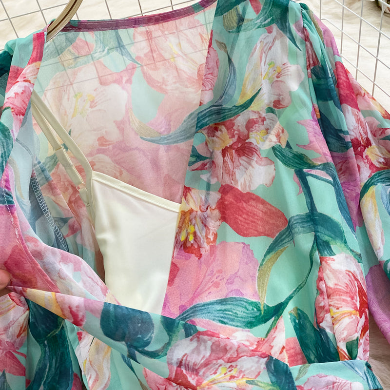 Rochie Gina verde cu decolteu in V si imprimeu floral
