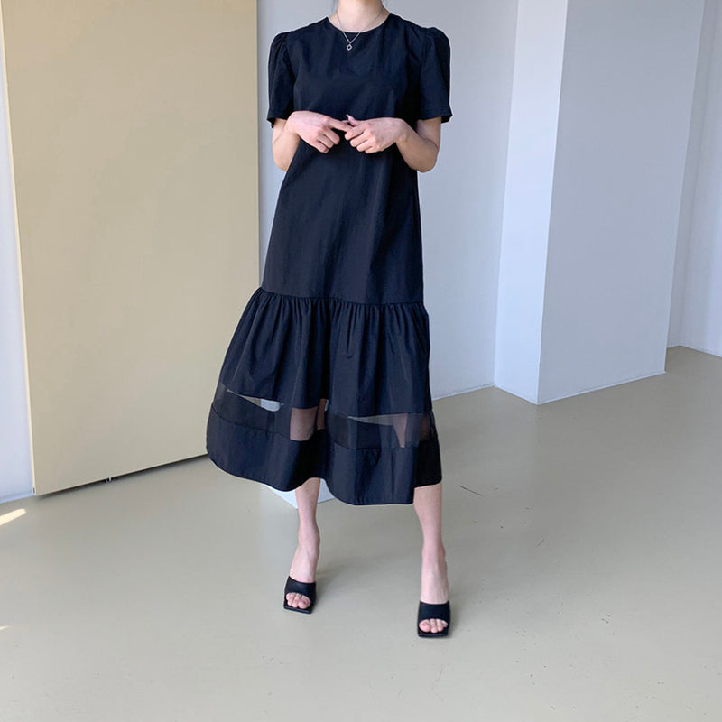 Rochie Irys neagra cu banda din tulle la baza