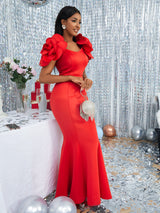 Rochie Enyta rosie cu croi mulat si flori 3D pe umeri