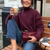 Pulover Kasia pufos cu guler inalt