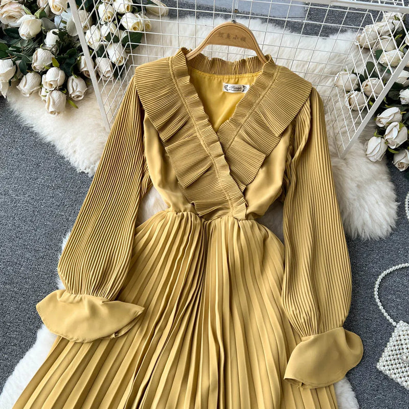 Rochie Nicolette galben plisata cu volanase la mansete