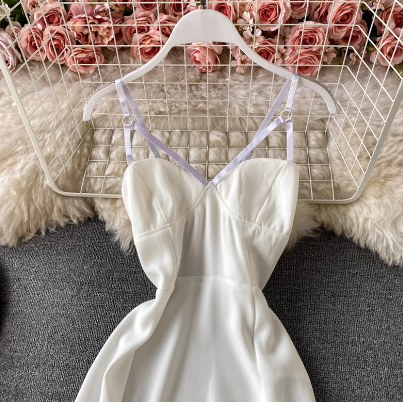 Rochie Henna alba cu bretele reglabile si fermoar lateral