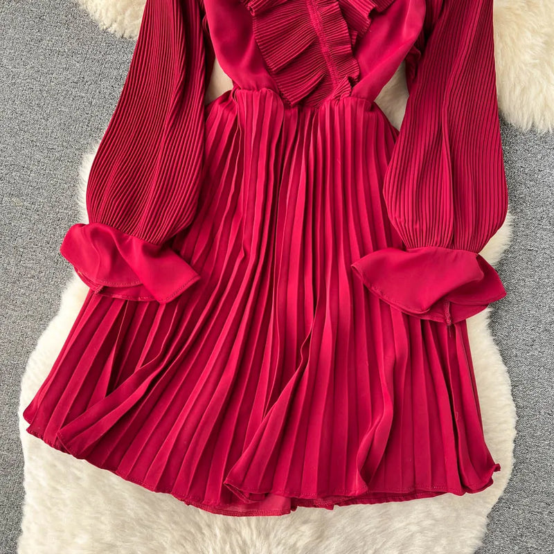 Rochie Nicolette visinie plisata cu volanase la mansete