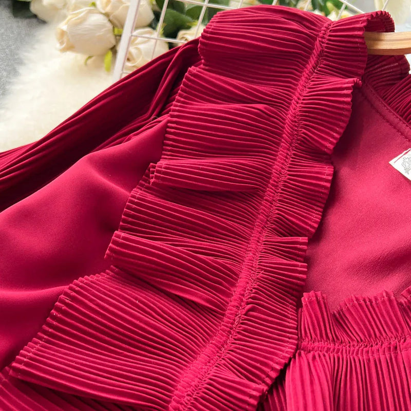 Rochie Nicolette visinie plisata cu volanase la mansete