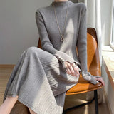 Rochie Fiora cu nasturi la mansete