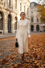 Rochie Fiora cu nasturi la mansete