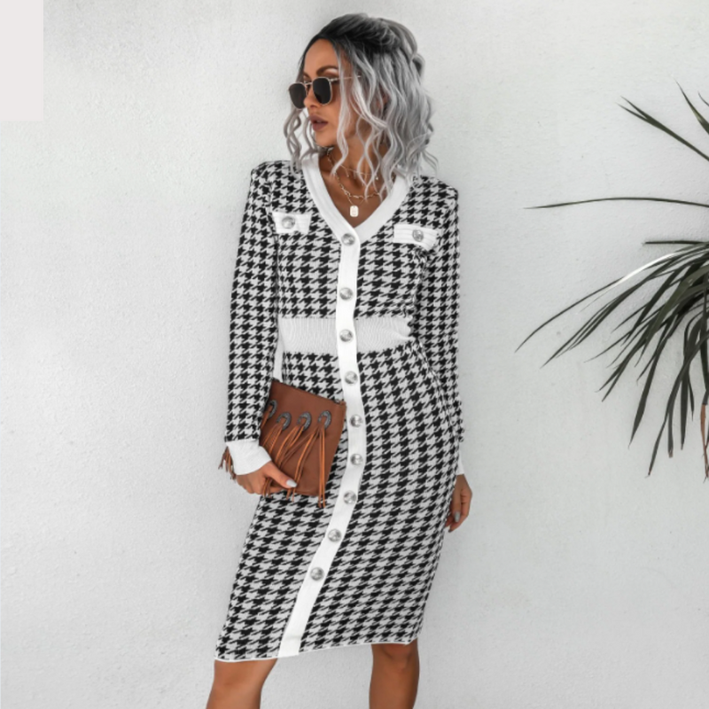 Rochie Hasha alba cu nasturi decorativi