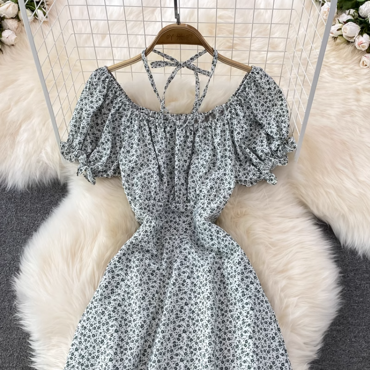 Rochie Nacca alba cu flori verzi si snur decorativ