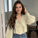 Bluza Darla cu funda si maneci bufante