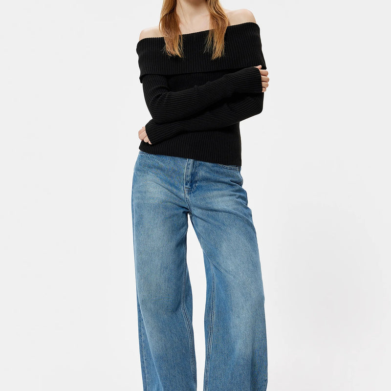 Bluza Unnoa din tricot cu decolteu barcuta cu umeri goi