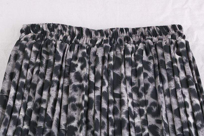 Fusta Vandana neagra cu animal print