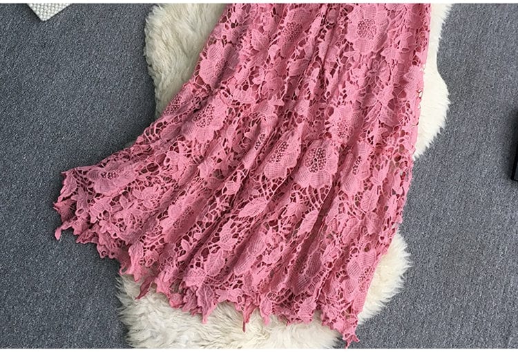Rochie roz Mirona din dantela, cu maneci scurte si curea accesorizata
