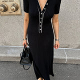Rochie Ella neagra cu guler polo din tricot reiat