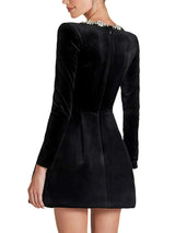 Rochie Ozana din catifea cu decolteu patrat accesorizat cu cristale
