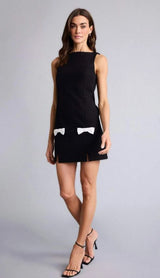Rochie mini Jose cu funde laterale