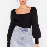 Pulover Maresa neagra cu decolteu patrat si maneci bufante