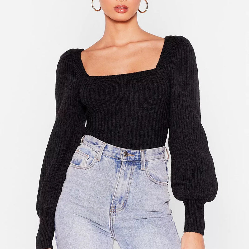 Pulover Maresa neagra cu decolteu patrat si maneci bufante