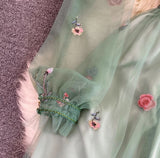 Rochie Laila verde cu broderie florala