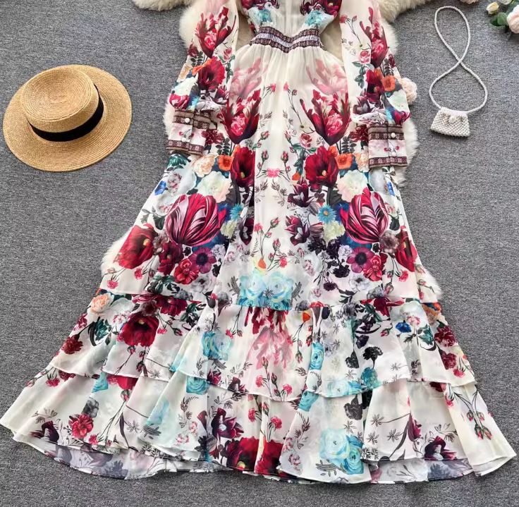 Rochie Oshea crem cu nasturi si imprimeu floral