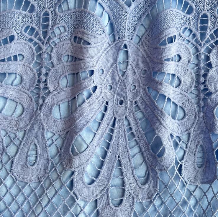 Rochie Ophelia albastru din dantela brodata