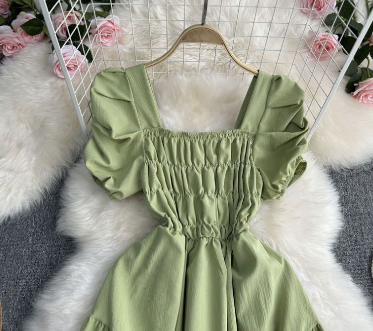 Rochie Sistela verde masliniu cu maneci scurte bufante