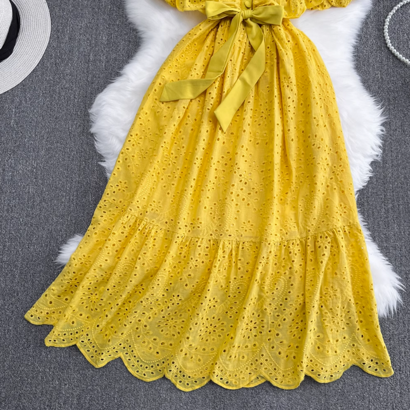 Rochie Freance galbena din dantela brodata accesorizata cu volanase