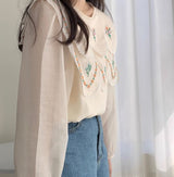 Bluza Junia cu detalii florale brodate