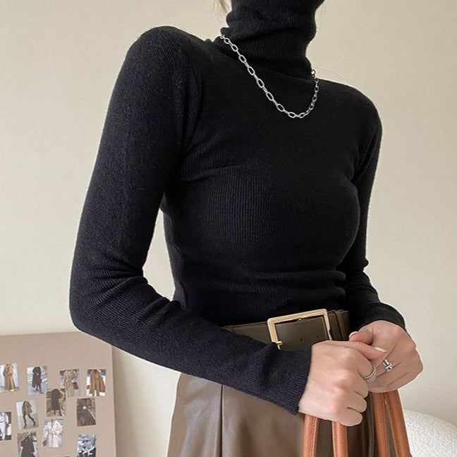 Maleta Annie cu reiatii si guler inalt
