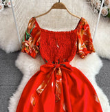 Rochie Lanna rosie cu decolteu patrat si imprimeu floral