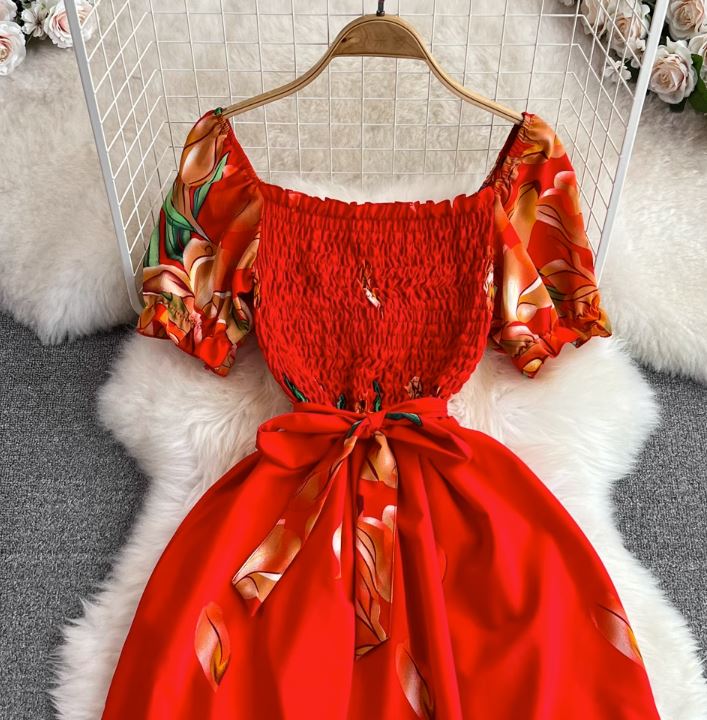 Rochie Lanna rosie cu decolteu patrat si imprimeu floral