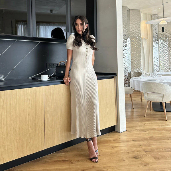 Rochie Ella crem cu guler polo din tricot reiat