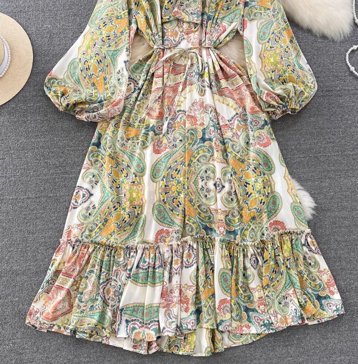 Rochie Serdina verde cu imprimeu floral si snur in talie