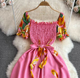 Rochie Lanna roz deschis cu decolteu patrat si imprimeu floral