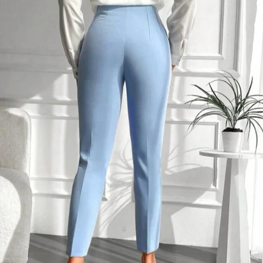 Pantaloni Jemma albastru pastel cu talie inalta, croiala conica si pense