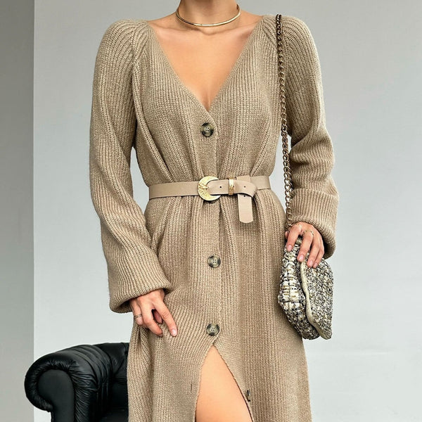 Jerseu lung Armanda bej confectionat din tricot