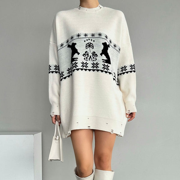 Pulover Noemie alb din tricot cu detalii tip rupturi decorative
