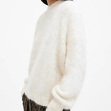 Pulover Benilde alb pufos