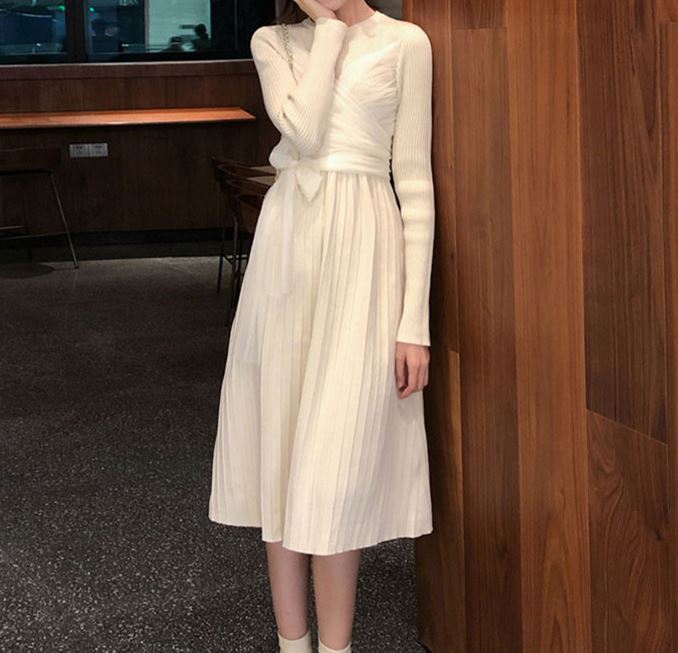 Rochie Peninah crem din tricot reiat cu insertii din tulle