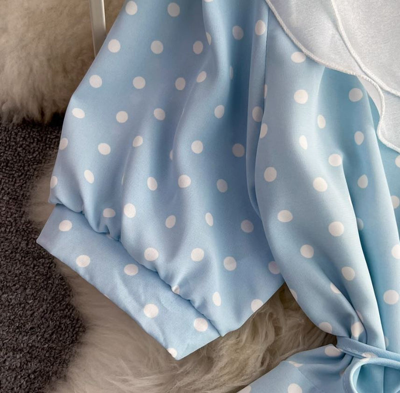 Rochie Amedia albastra cu imprimeu buline si guler dublu