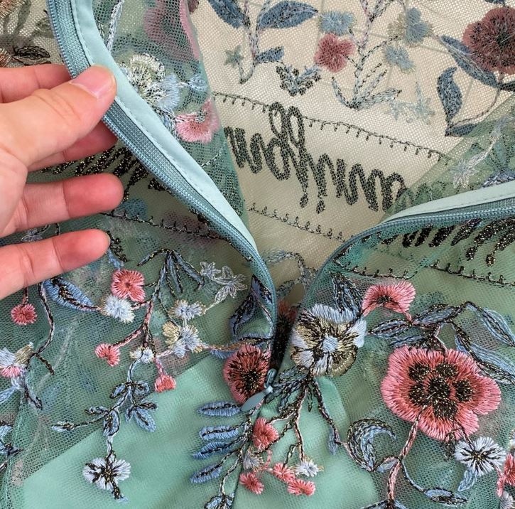 Rochie Laila verde cu broderie florala